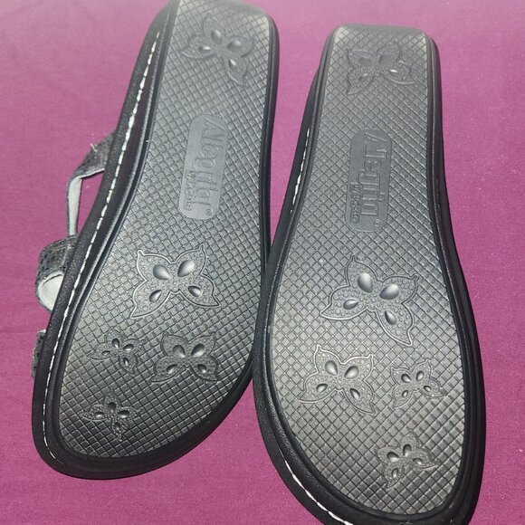 Algeria Slide Sandals - Picture 9 of 9